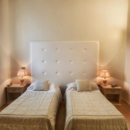 Hotel Europa Pallazzolo sull'Oglio Ngoại thất bức ảnh