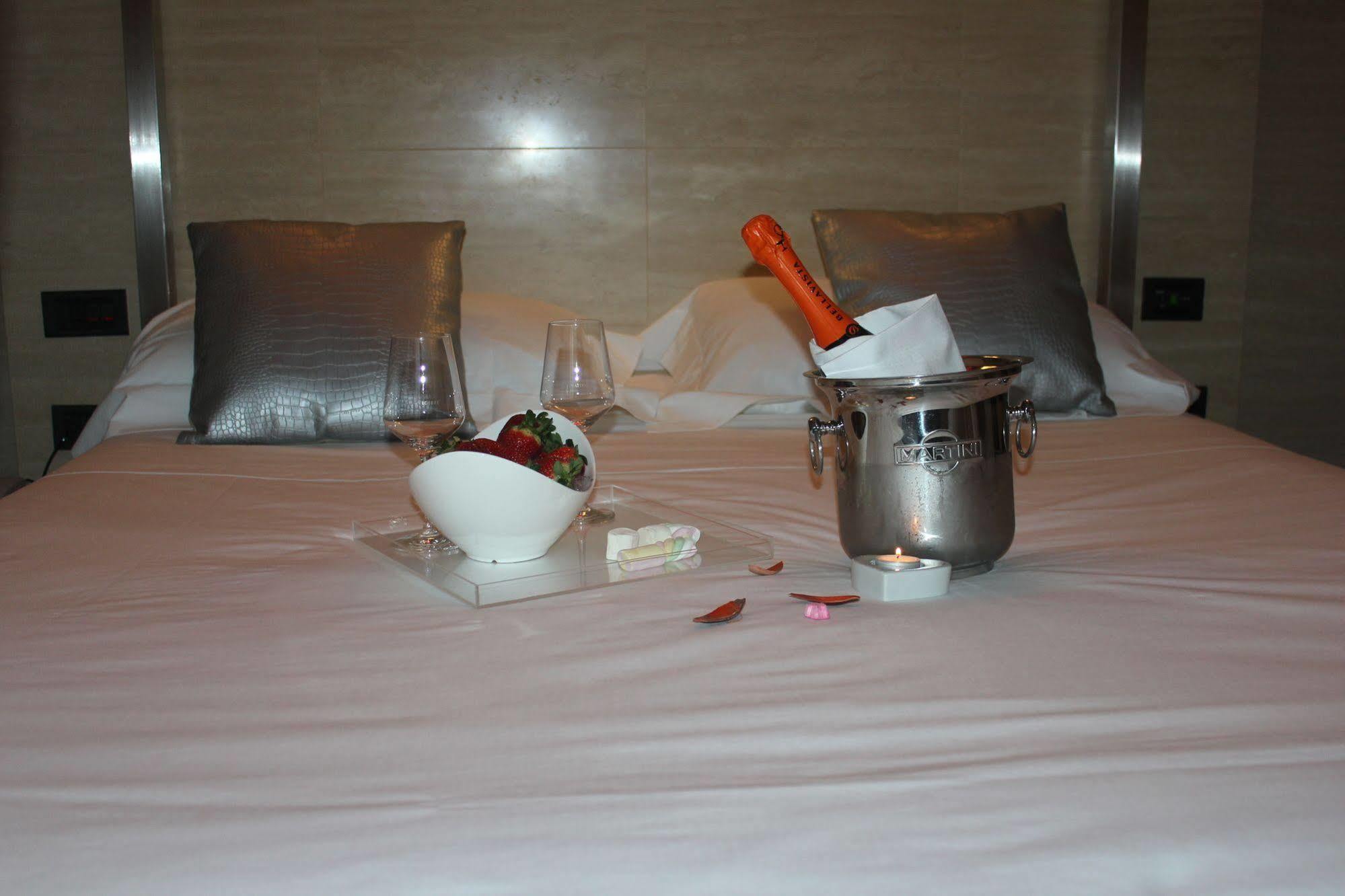 Hotel Europa Pallazzolo sull'Oglio Ngoại thất bức ảnh