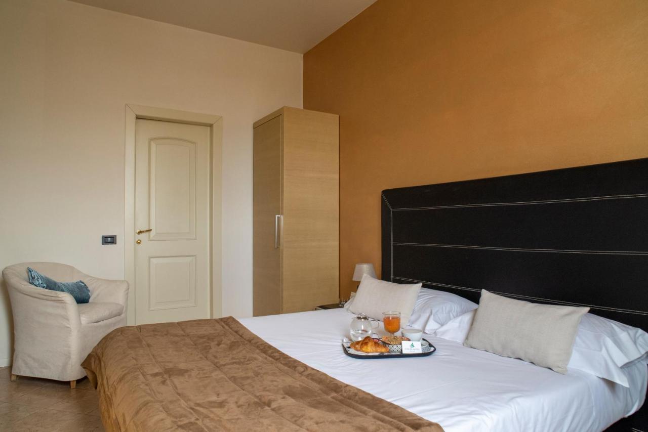Hotel Europa Pallazzolo sull'Oglio Ngoại thất bức ảnh